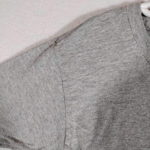 Boy's XS 4/5 tee shirt, grey Graphic design on front,  Brand Mad engine - Picture 3 of 9